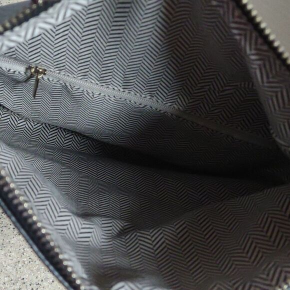 Black Vegan zippered Clutch Purse              P1 - Picture 6 of 9